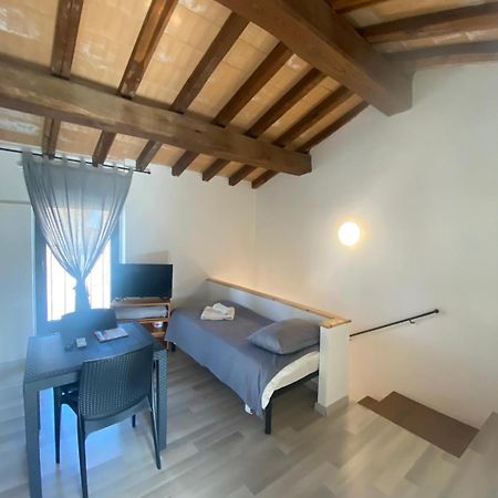 Velia'S Home Casa Vacanze B&B Castel Sant'Elia Exterior foto